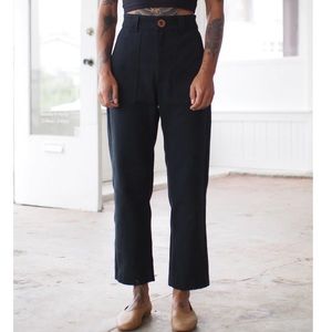 Beaton Linen Utility Pants in Black
